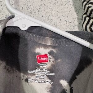 Youth Gray and White Tie Died